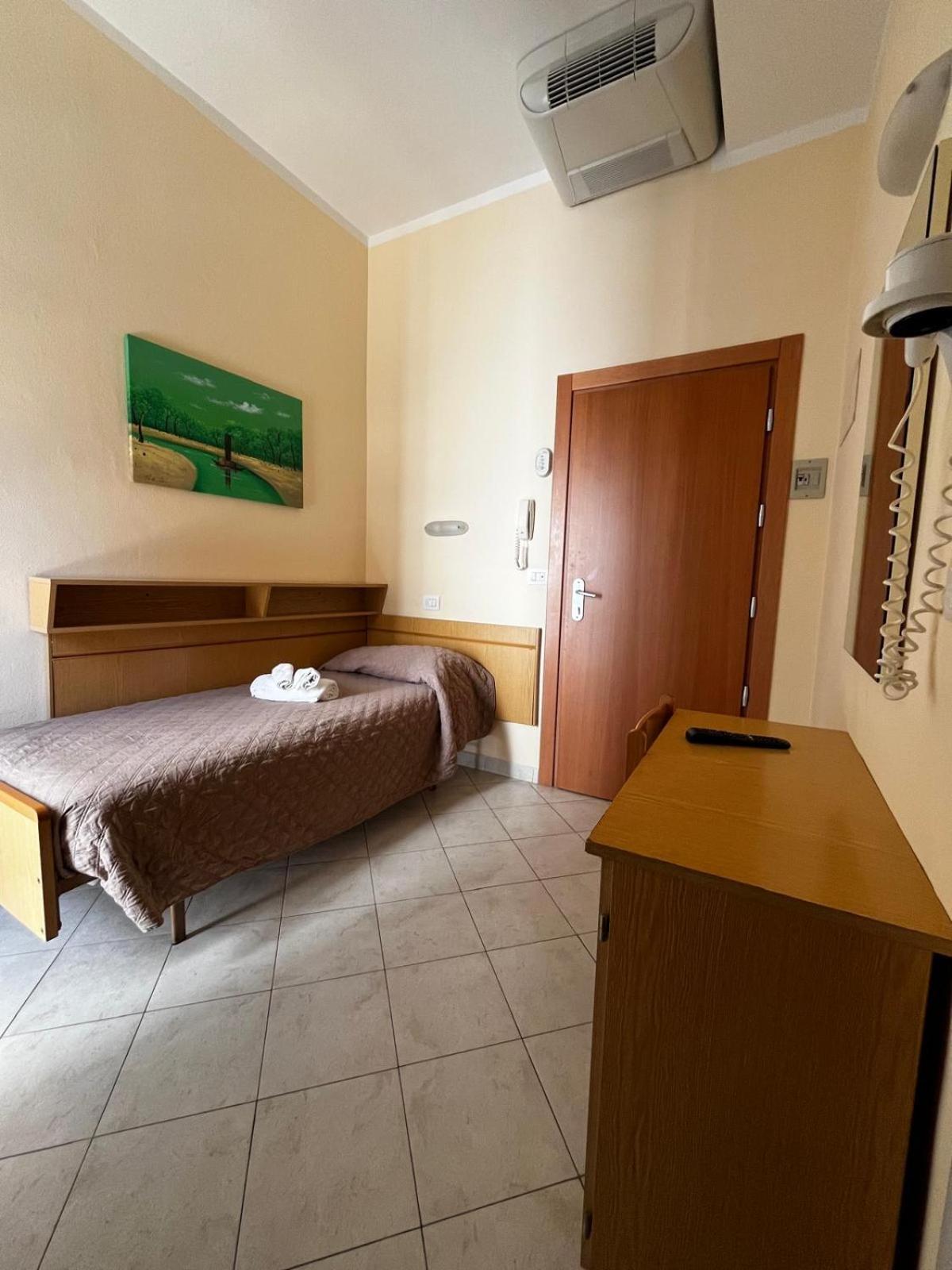 Hotel Giove Dipendenza Hotel Fiamma Cesenatico Exterior photo